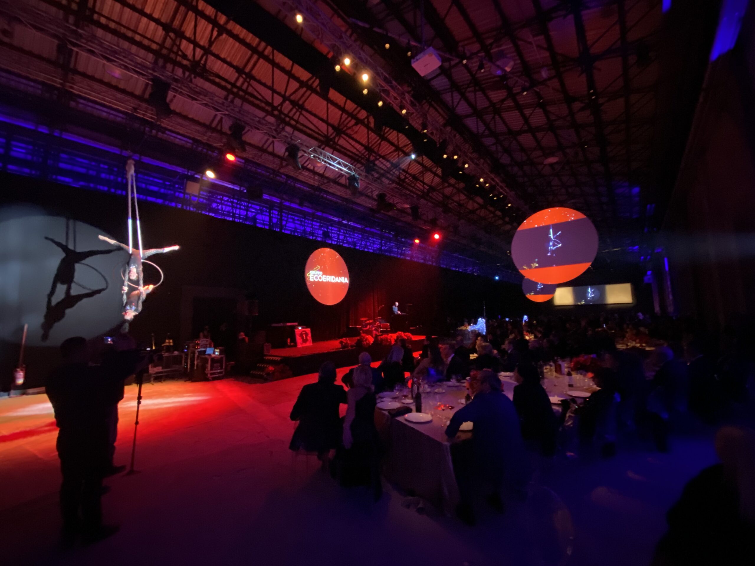 Programmazione live show per la cena Ecoeridania a cura di Avuelle - Stazione Leopolda, Firenze