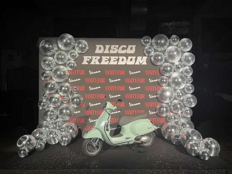 Disco freedom – Vanity Fair & Vespa